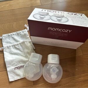 Momcozy Wearable Breast Pump - White